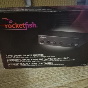 Rocket Fish 4 Pair Stereo Speaker Selector Model RF - SSVC4
